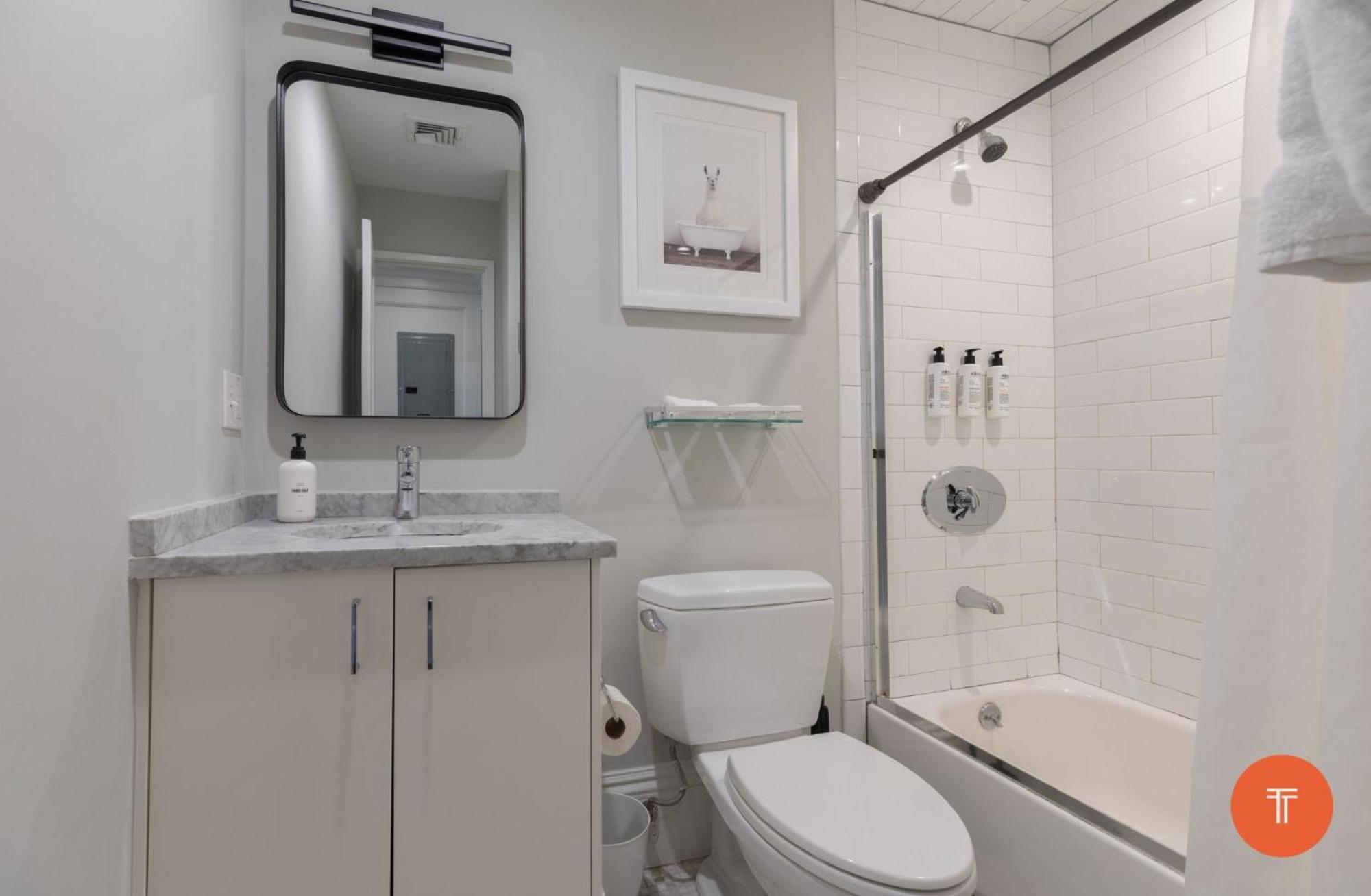 304 Newbury Street By Thatch Boston Extérieur photo